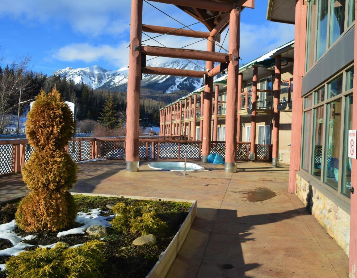Fernie Stanford Resort Extérieur photo