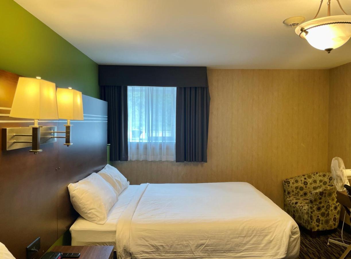 Fernie Stanford Resort Extérieur photo